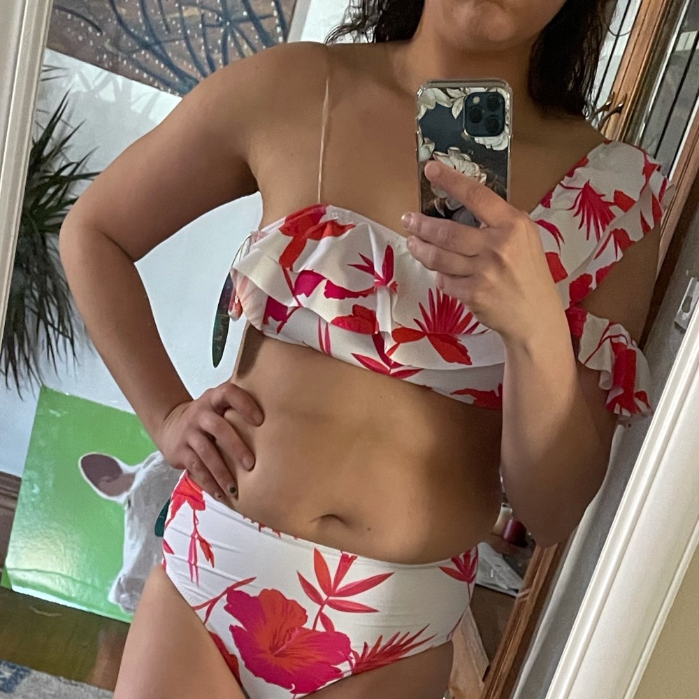 Small tropical floral bikini top one strap - Picture 7 of 8
